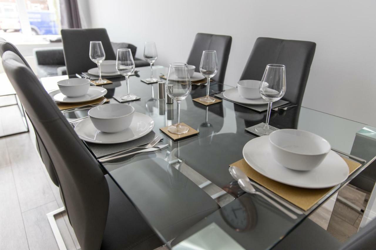 London Northwick Park Serviced Apartments By Riis Property Harrow Exterior foto