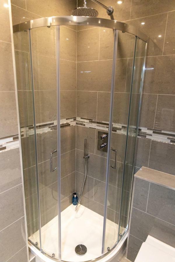 London Northwick Park Serviced Apartments By Riis Property Harrow Exterior foto